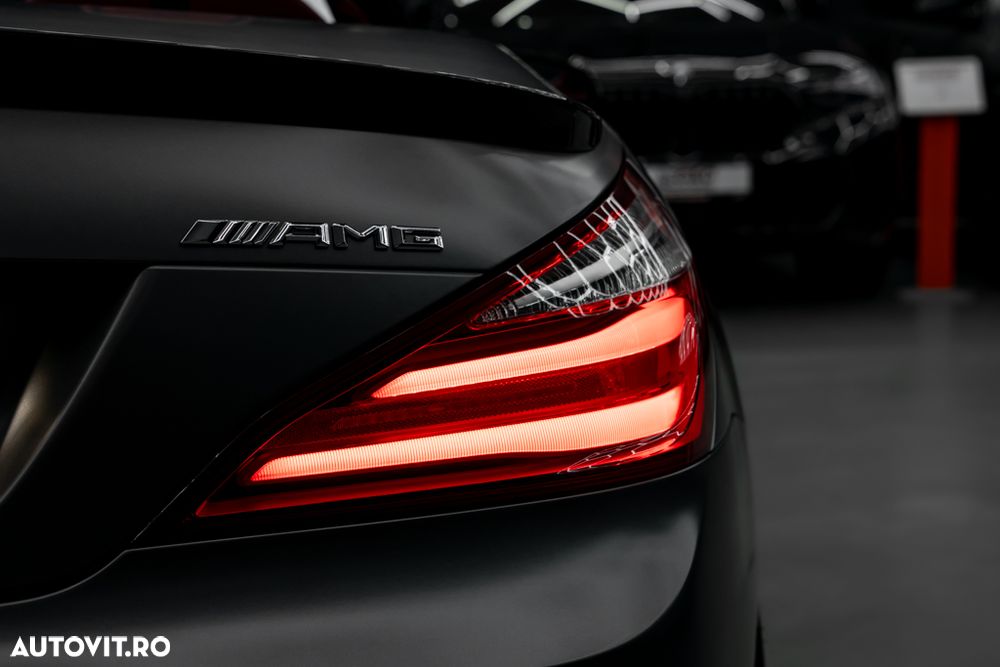 Mercedes-Benz SL ver-63-amg-amg-speedshift-mct-7--gang-sportgetriebe-amg-performance-package - 5