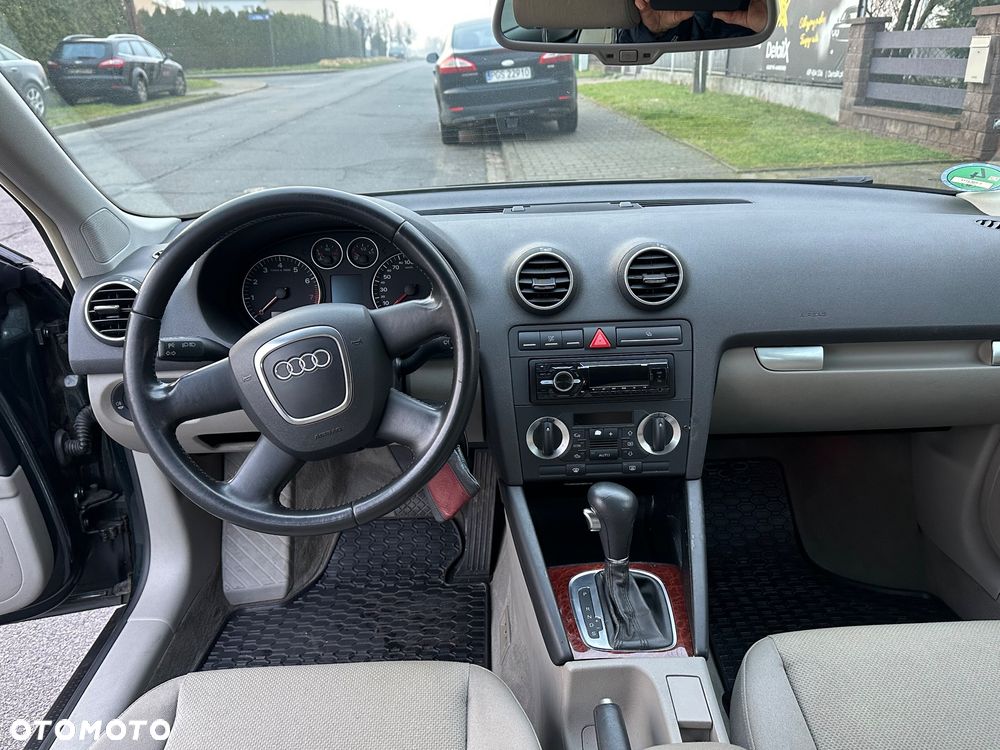 Audi A3 3-drzwiowe 1.6 Ambition - 12