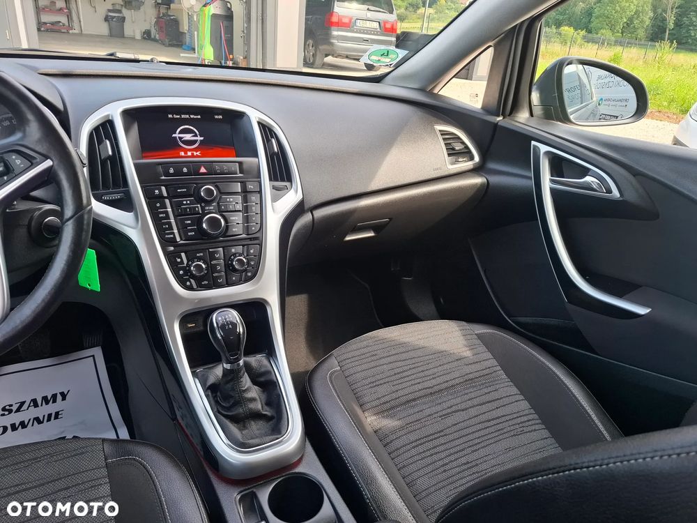 Opel Astra 1.6 Innovation 110 Jahre - 10