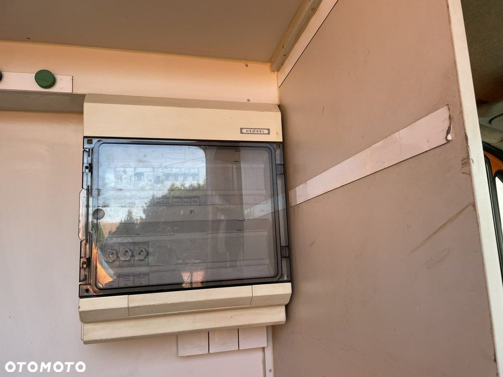 Mercedes-Benz Sprinter - 19