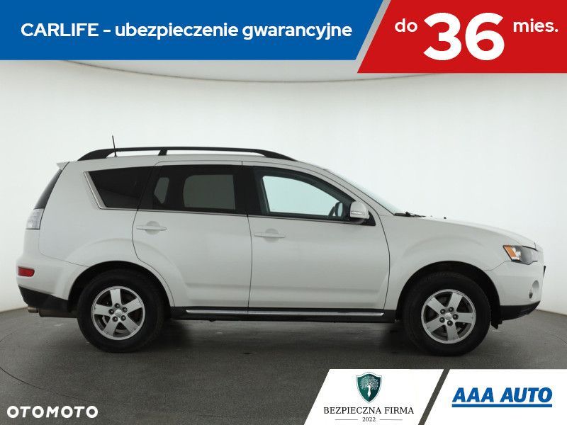 Mitsubishi Outlander - 8