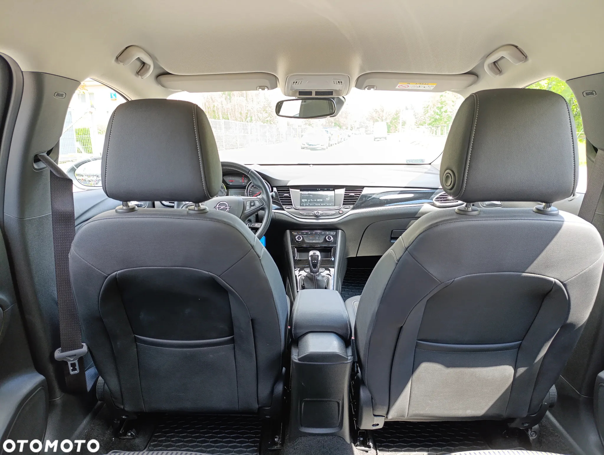 Opel Astra V 1.2 T Elegance S&S - 16