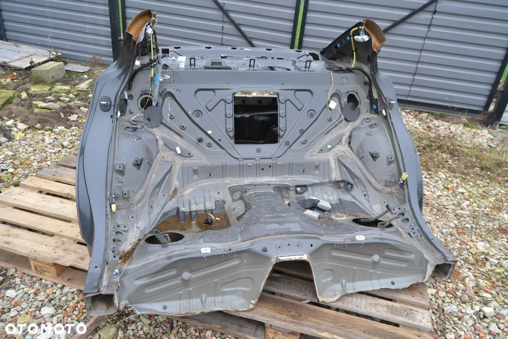 Błotnik tył Prawy lewy Ćwiartka lexus is 220d IS 250 - 8