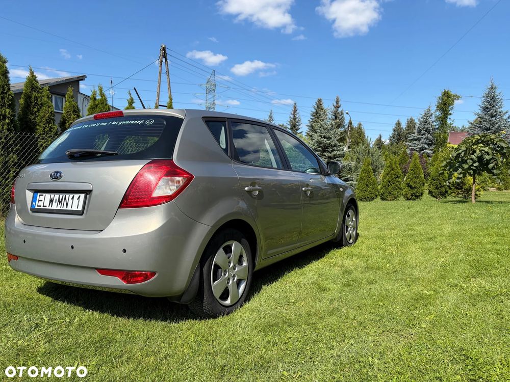 Kia Ceed 1.4 Comfort - 4