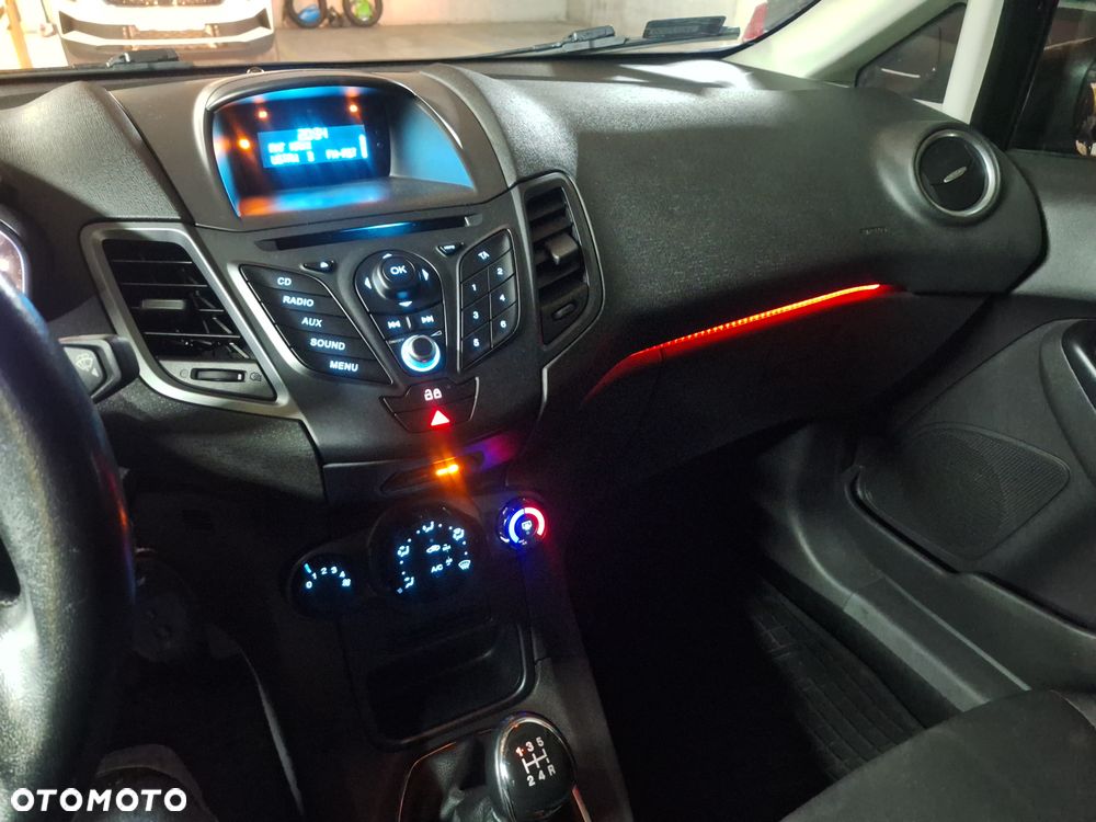 Ford Fiesta - 11