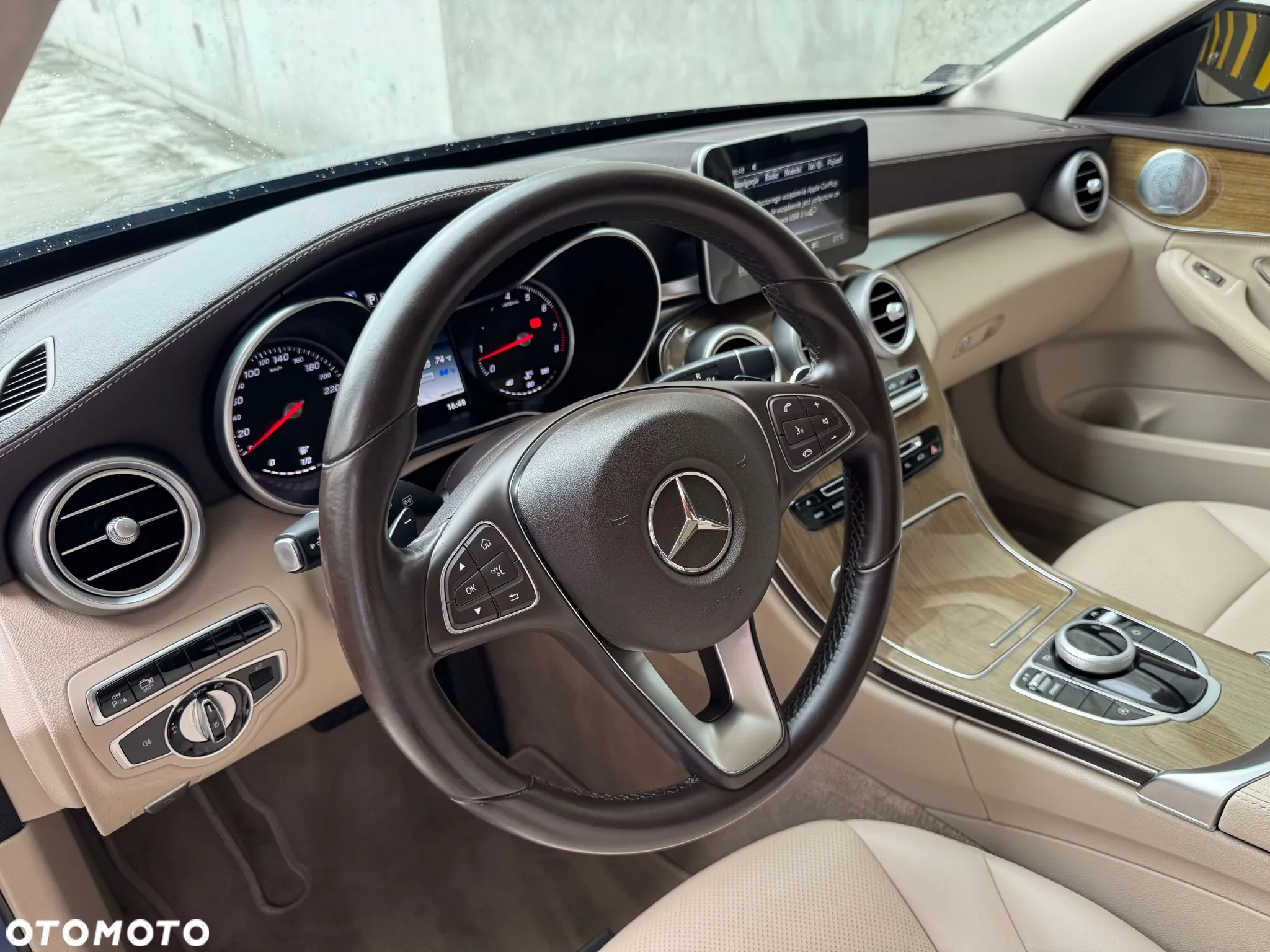 Mercedes-Benz Klasa C 250 7G-TRONIC - 16