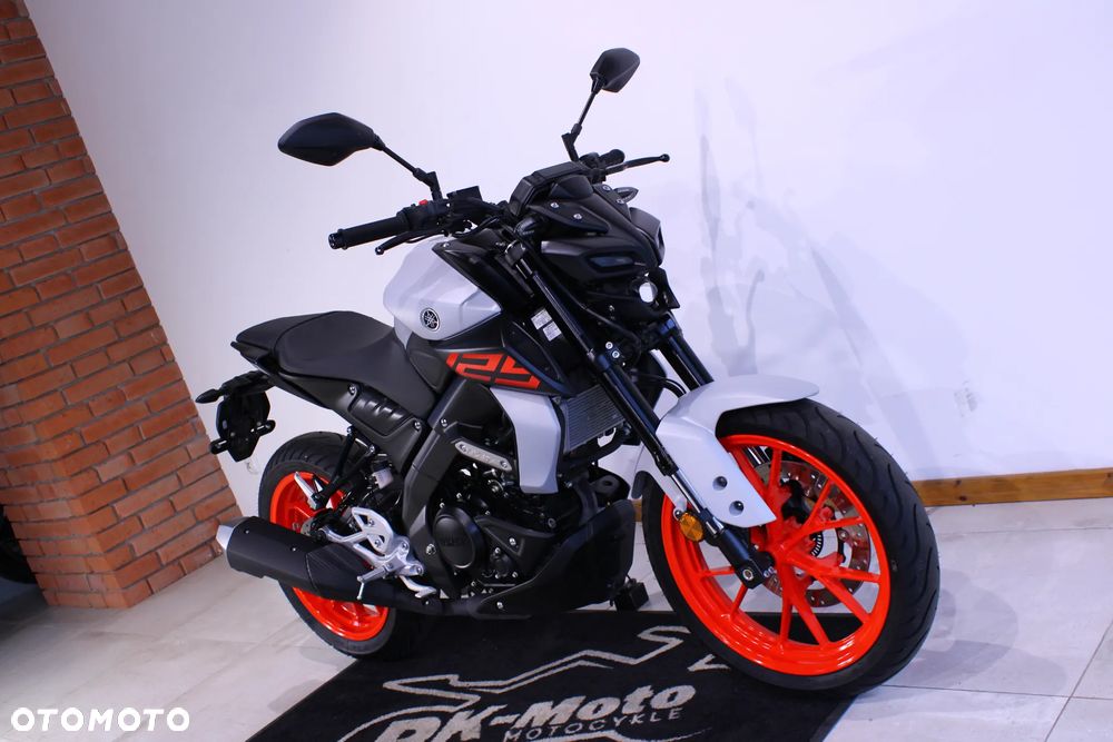 Yamaha MT - 4