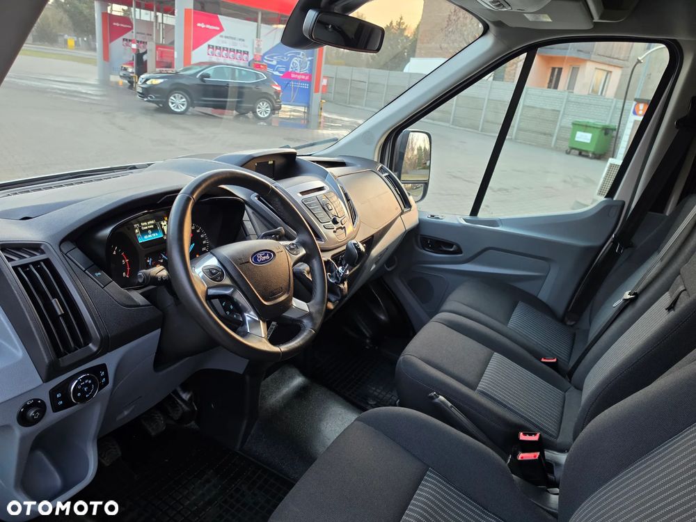 Ford Transit - 17