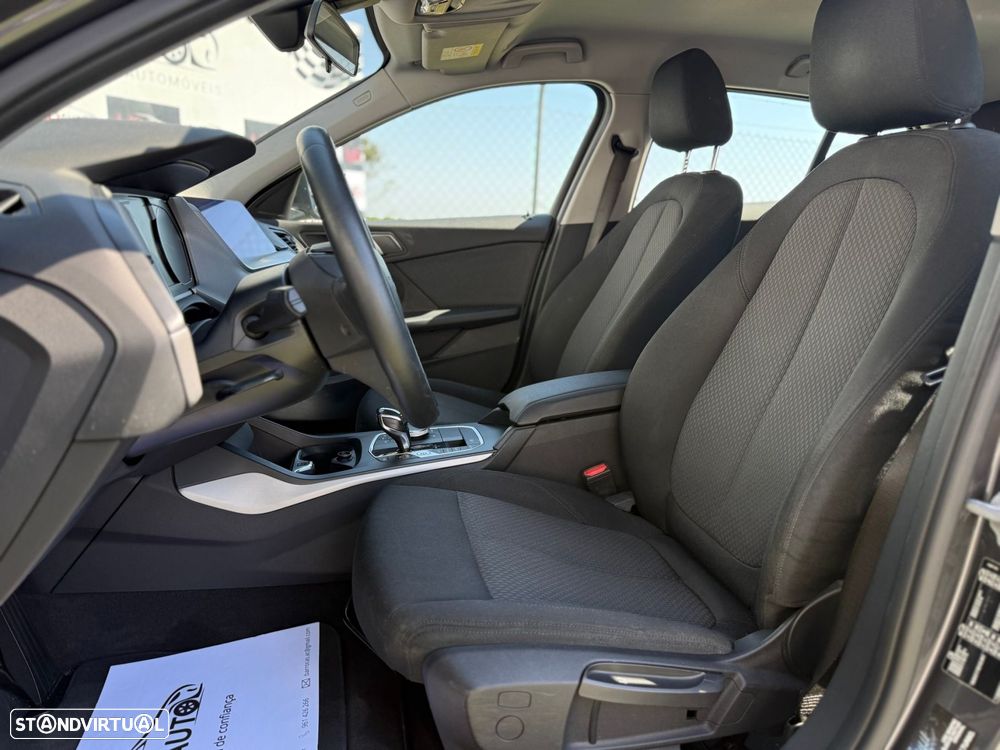 BMW 116 d Advantage Auto — fotografia 15
