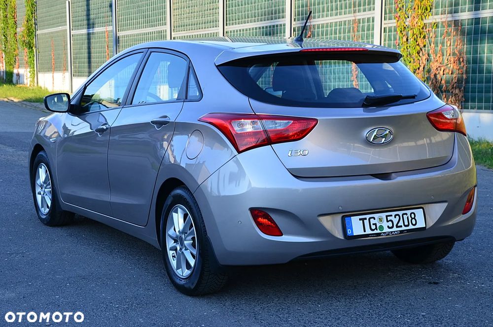 Hyundai i30 1.4 Base - 3
