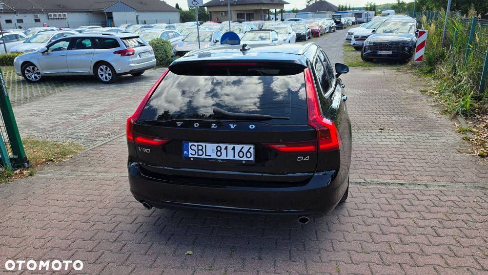 Volvo V90 D4 Geartronic Momentum - 21