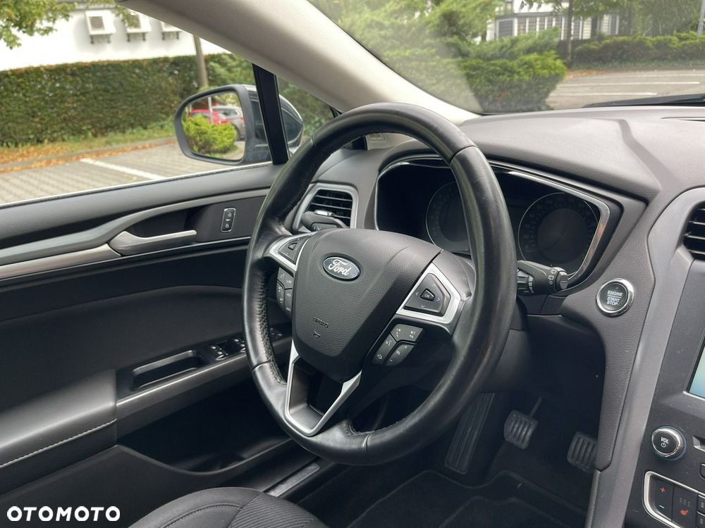 Ford Mondeo - 29