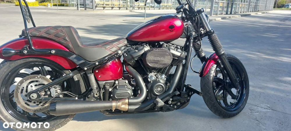 Harley-Davidson Softail Street Bob - 8