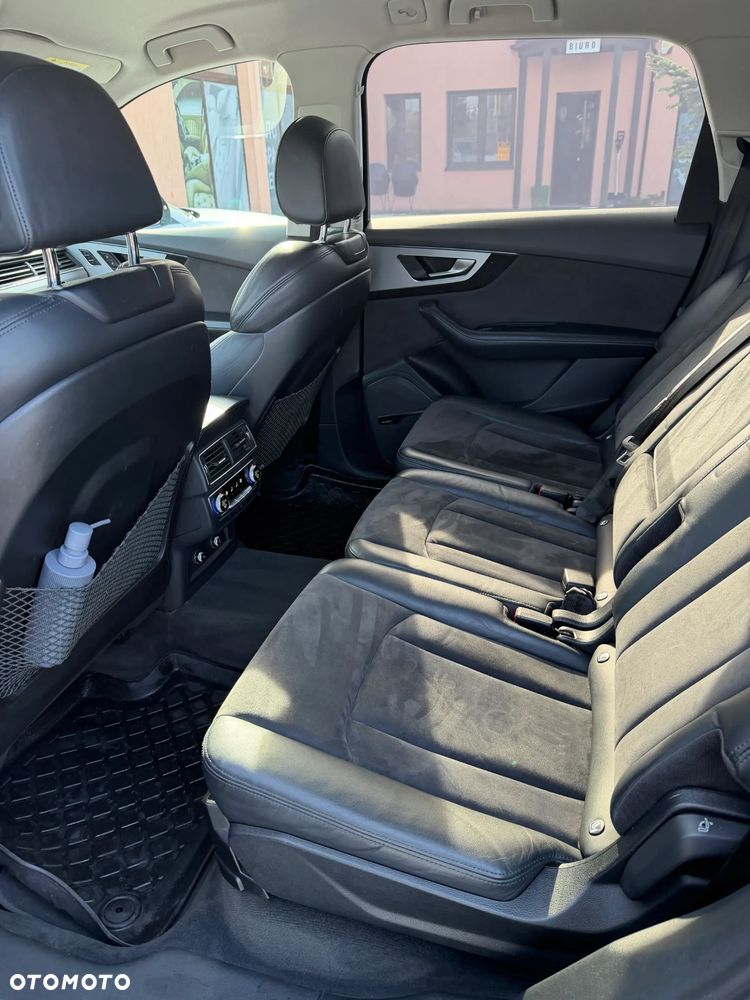 Audi Q7 - 13