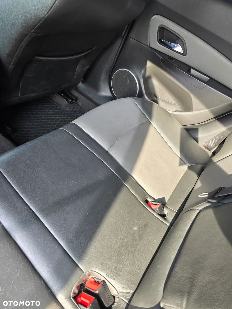Chevrolet Cruze 1.7 D LT+ - 13