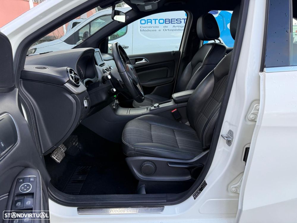 Mercedes-Benz B 180 CDI BlueEFFICIENCY Aut. - 22