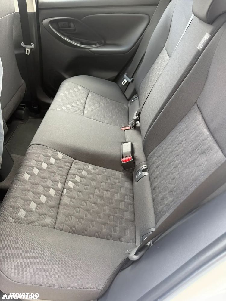 Toyota Yaris 1.5 VVT-i HSD Dynamic Plus - 7