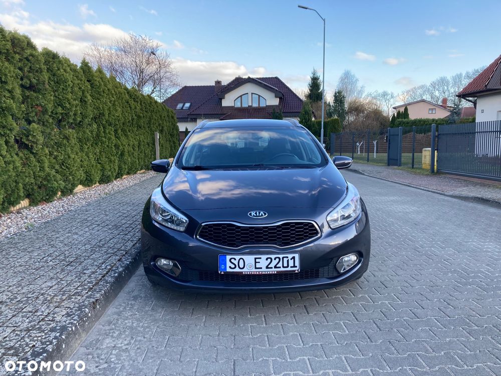 Kia Ceed 1.6 GDI ISG Platinum Edition - 2