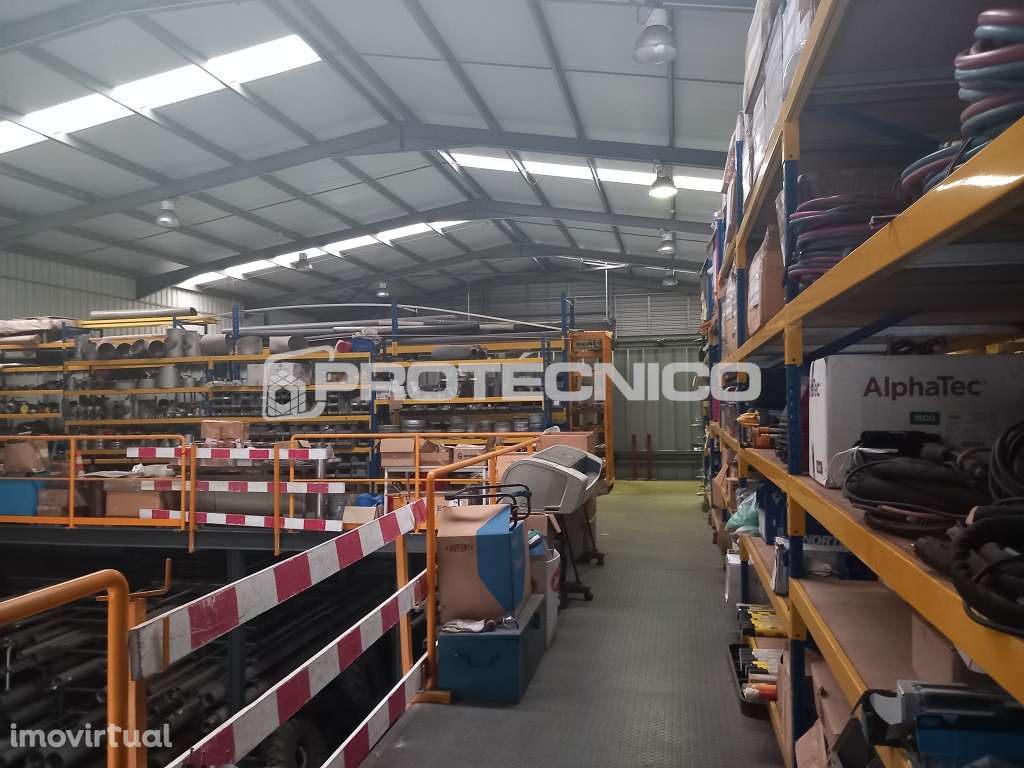 Armazém c/ 700m2 – Z. I. Taboeira - Grande imagem: 3/9