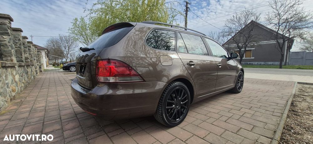 Volkswagen Golf - 12