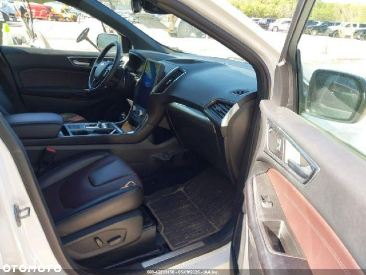 Ford Edge - 8