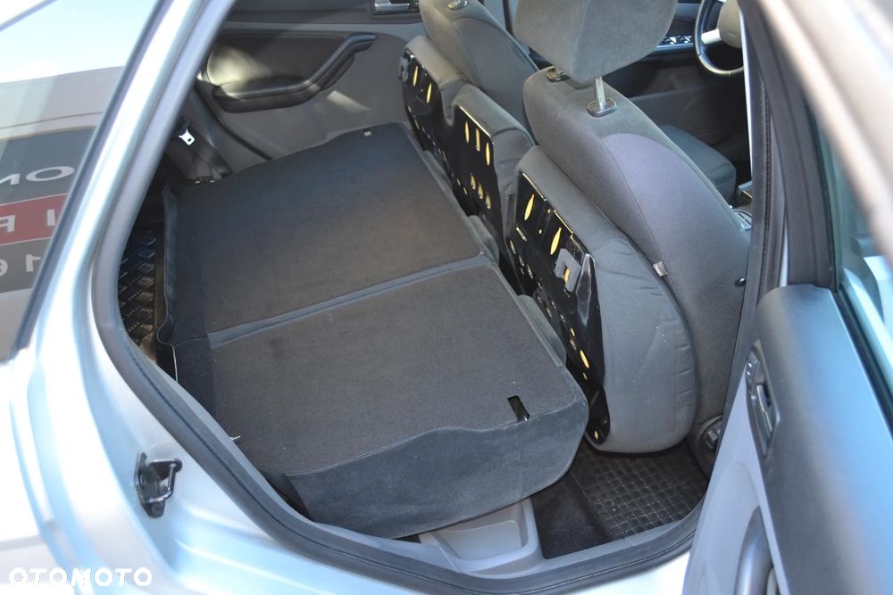 Ford Focus 2.0 TDCi Ghia - 26