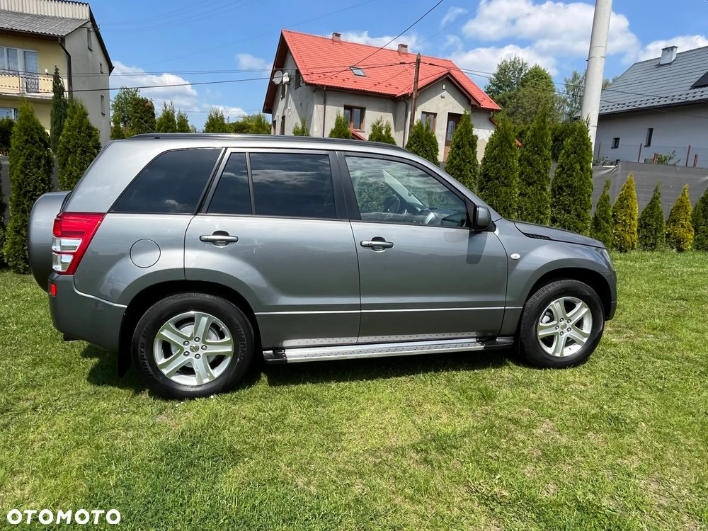 Suzuki Grand Vitara 2.0 De luxe - 6