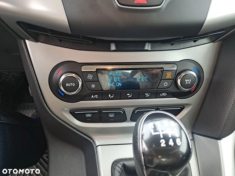 Ford Focus 1.0 EcoBoost Start-Stopp-System SYNC Edition - 26