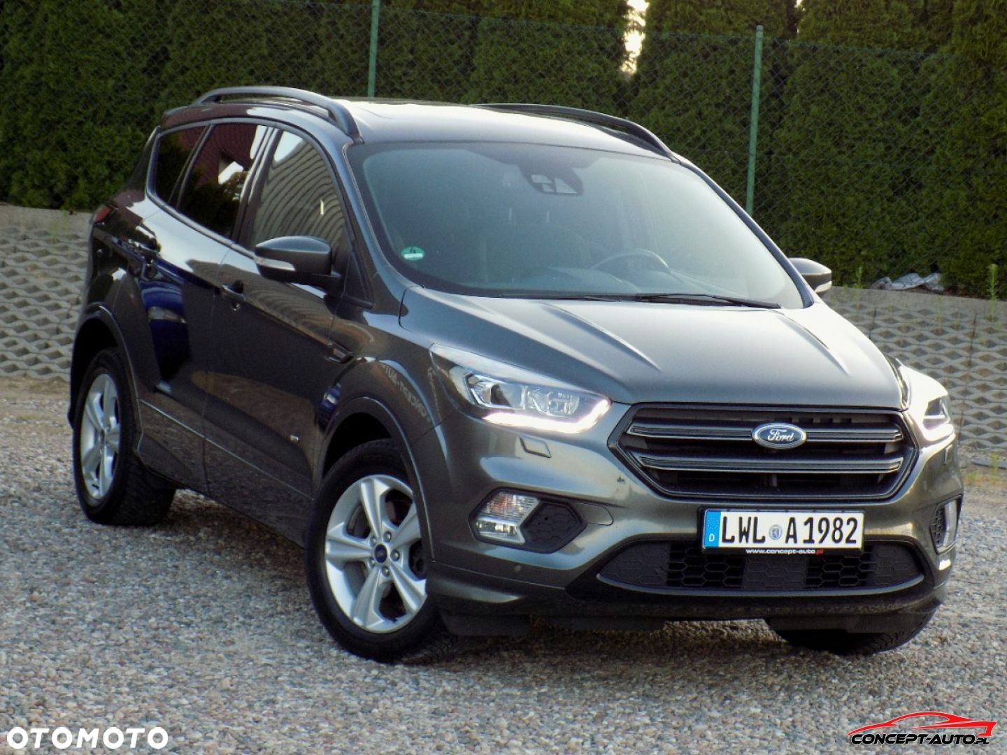 Ford Kuga - 2