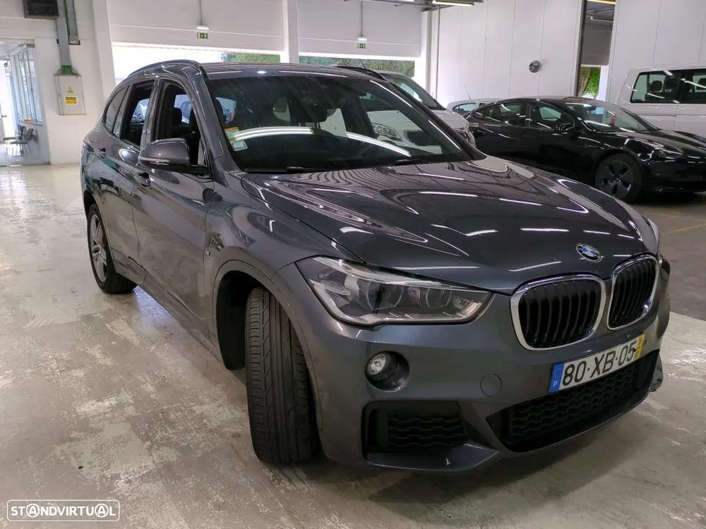BMW X1 20 d sDrive Auto xLine - 4