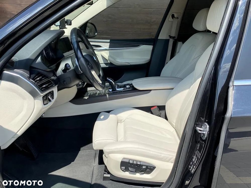 BMW X5 xDrive30d - 17
