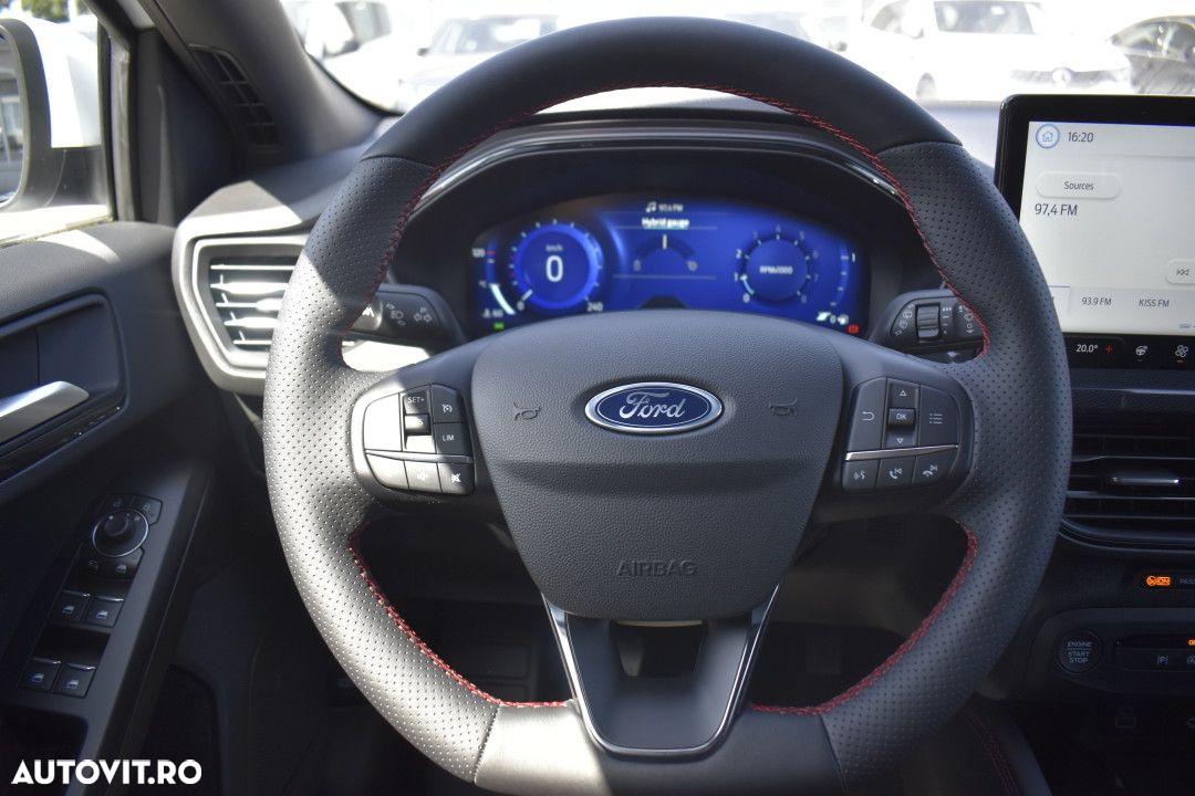 Ford Focus - 17
