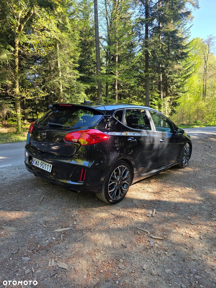 Kia Ceed 1.6 T-GDI GT L - 8