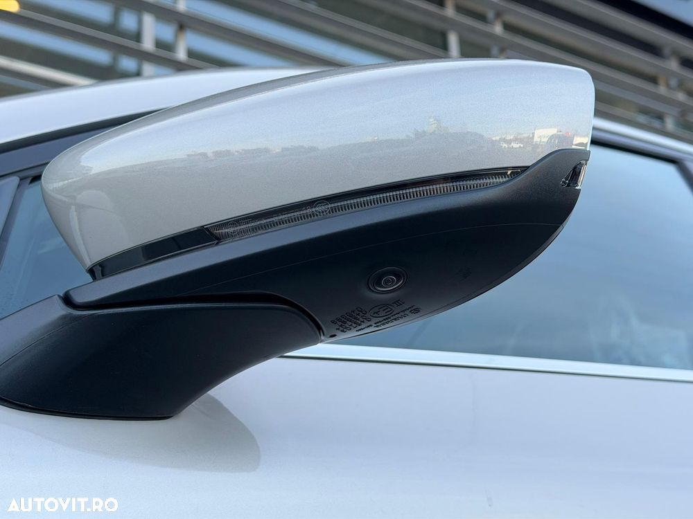 Mazda CX-30 e-SKYACTIV X186 AT MHEV Center-Line - 12