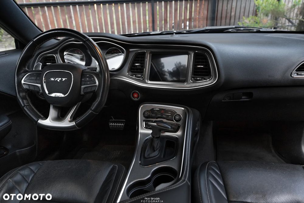 Dodge Challenger 6.2 Hellcat - 28