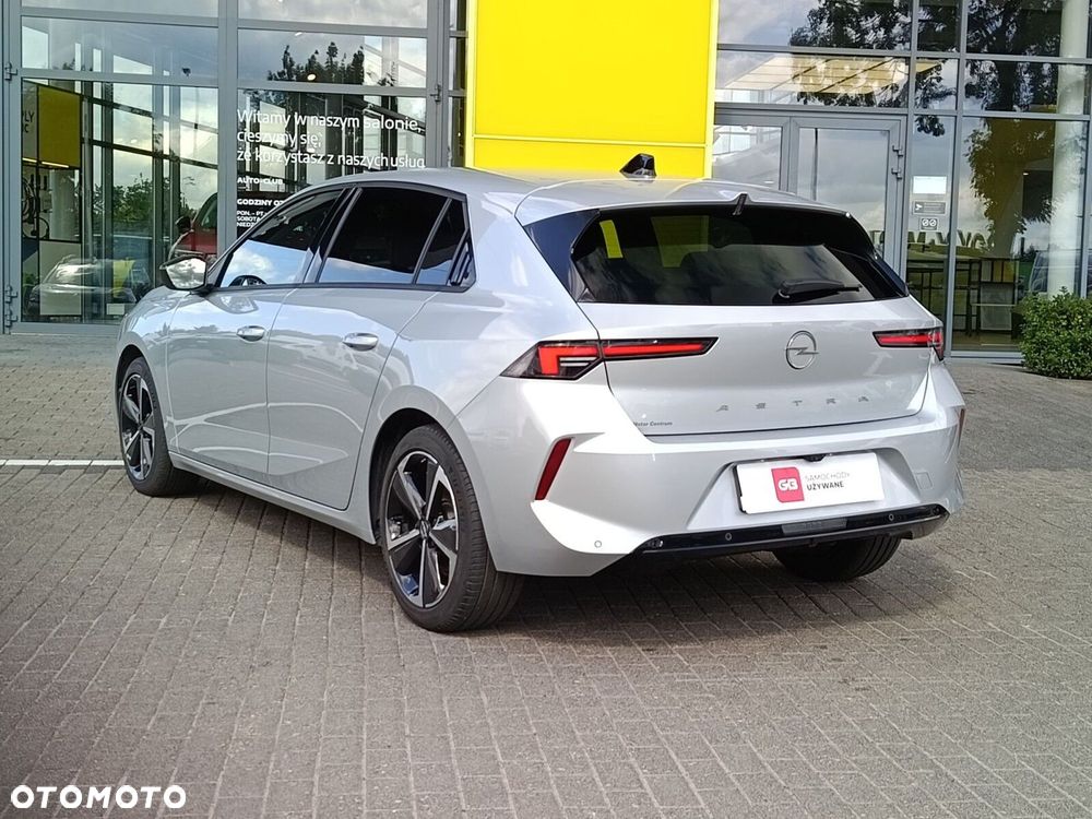 Opel Astra 1.2 T Elegance S&S - 9