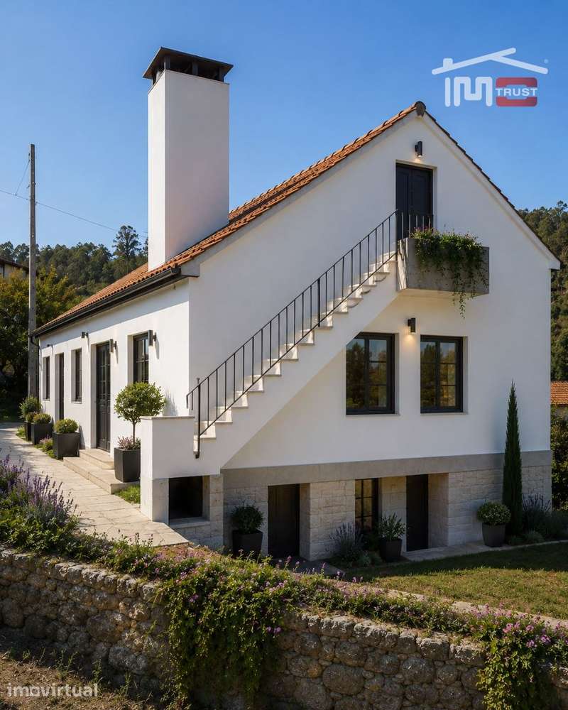 Moradia T4 com 600 m² de Terreno | Grande Potencial | Ferreira do Z... - Grande imagem: 2/9
