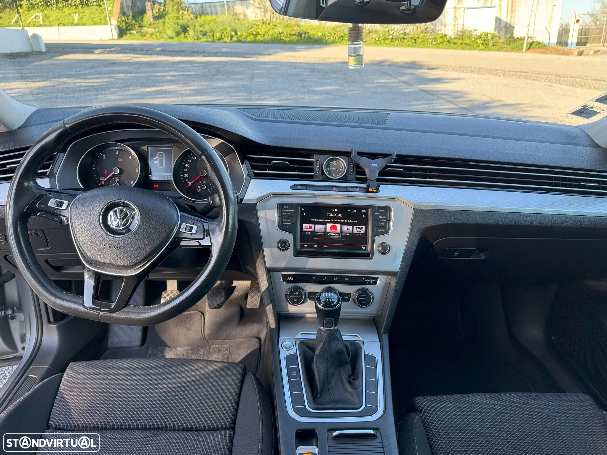 VW Passat 2.0 TDI Confortline - 5