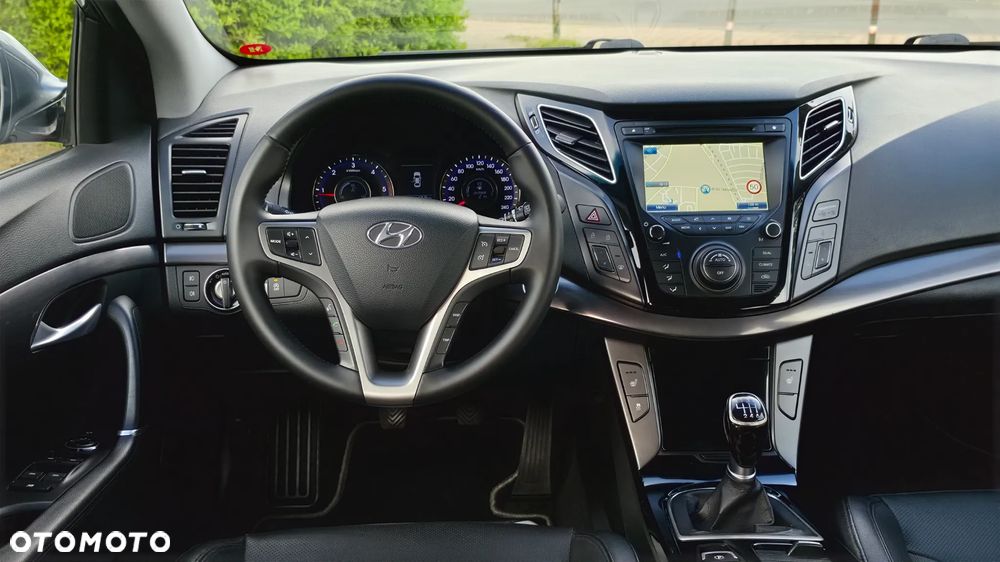 Hyundai i40 Kombi 1.7 CRDi Premium - 23