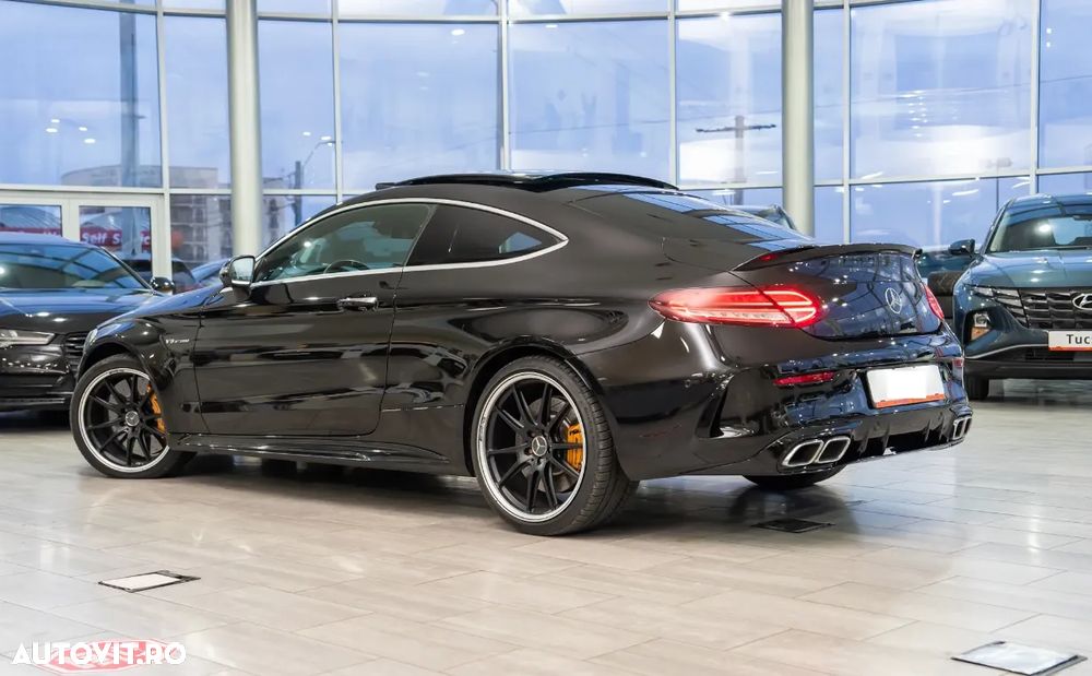 Mercedes-Benz C 63 AMG - 4