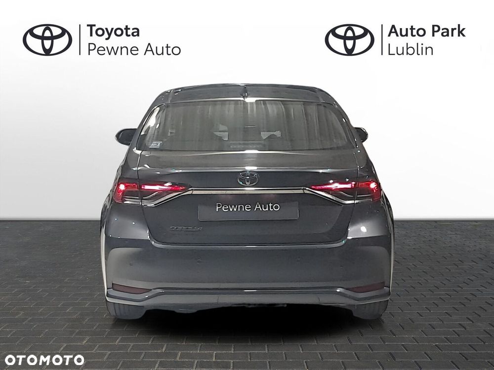 Toyota Corolla - 5