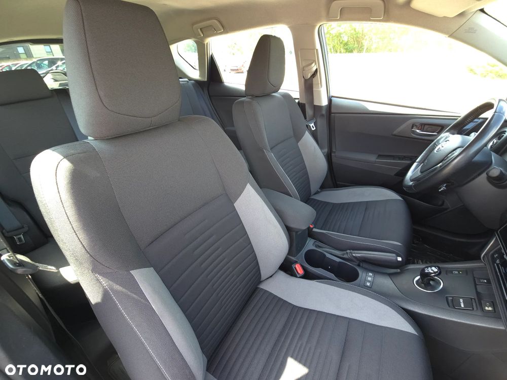 Toyota Auris 1.8 VVT-i Hybrid Automatik Edition - 17