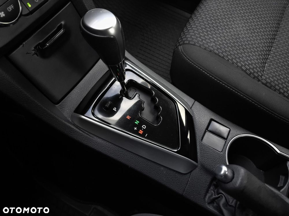 Toyota Corolla 1.6 Premium MS - 25