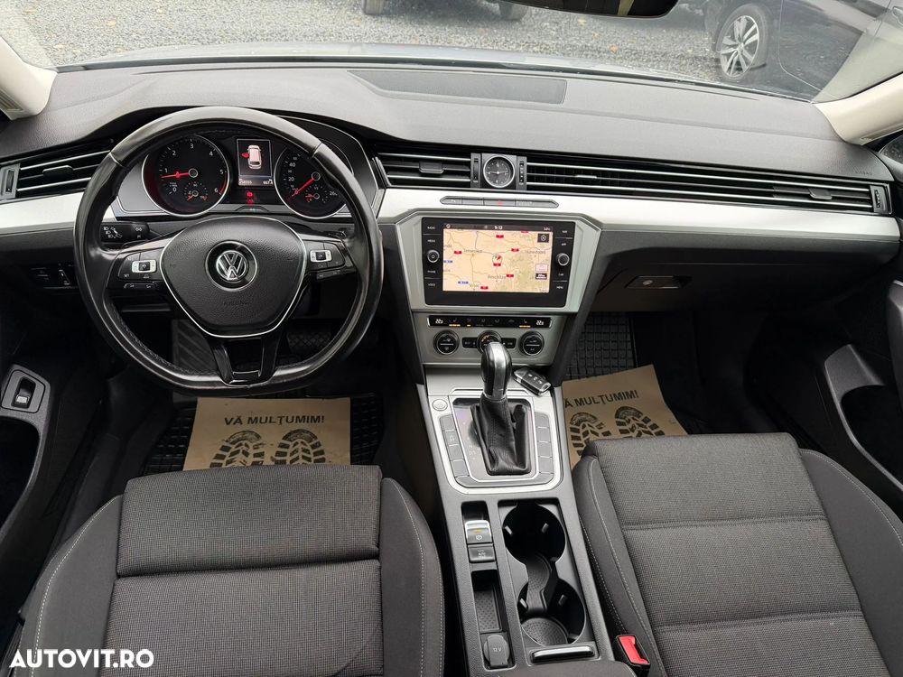 Volkswagen Passat Variant 1.6 TDI SCR DSG Comfortline - 8