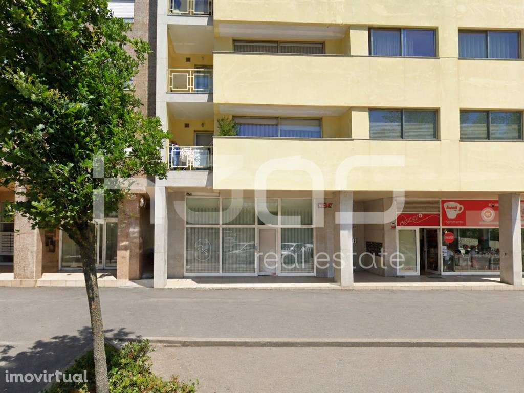 Loja de 74 m² em Mesão Frio | Espaço Ideal para Comércio, Serviços ... - Grande imagem: 2/4