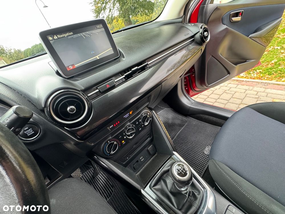 Mazda 2 - 16