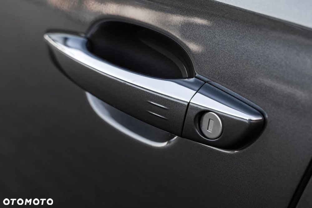 DS Automobiles DS 7 Crossback - 17