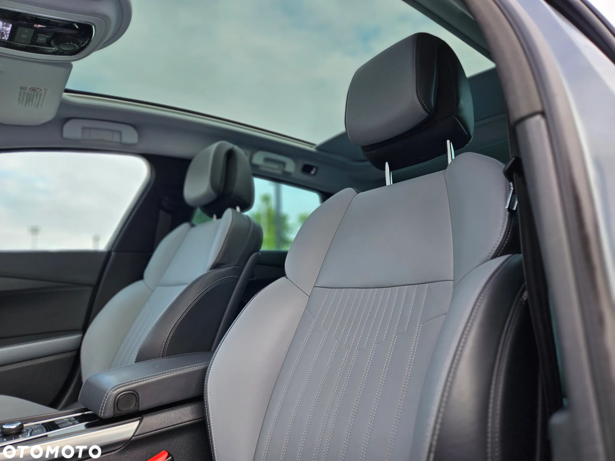 Peugeot 508 RXH Hybrid4 - 14