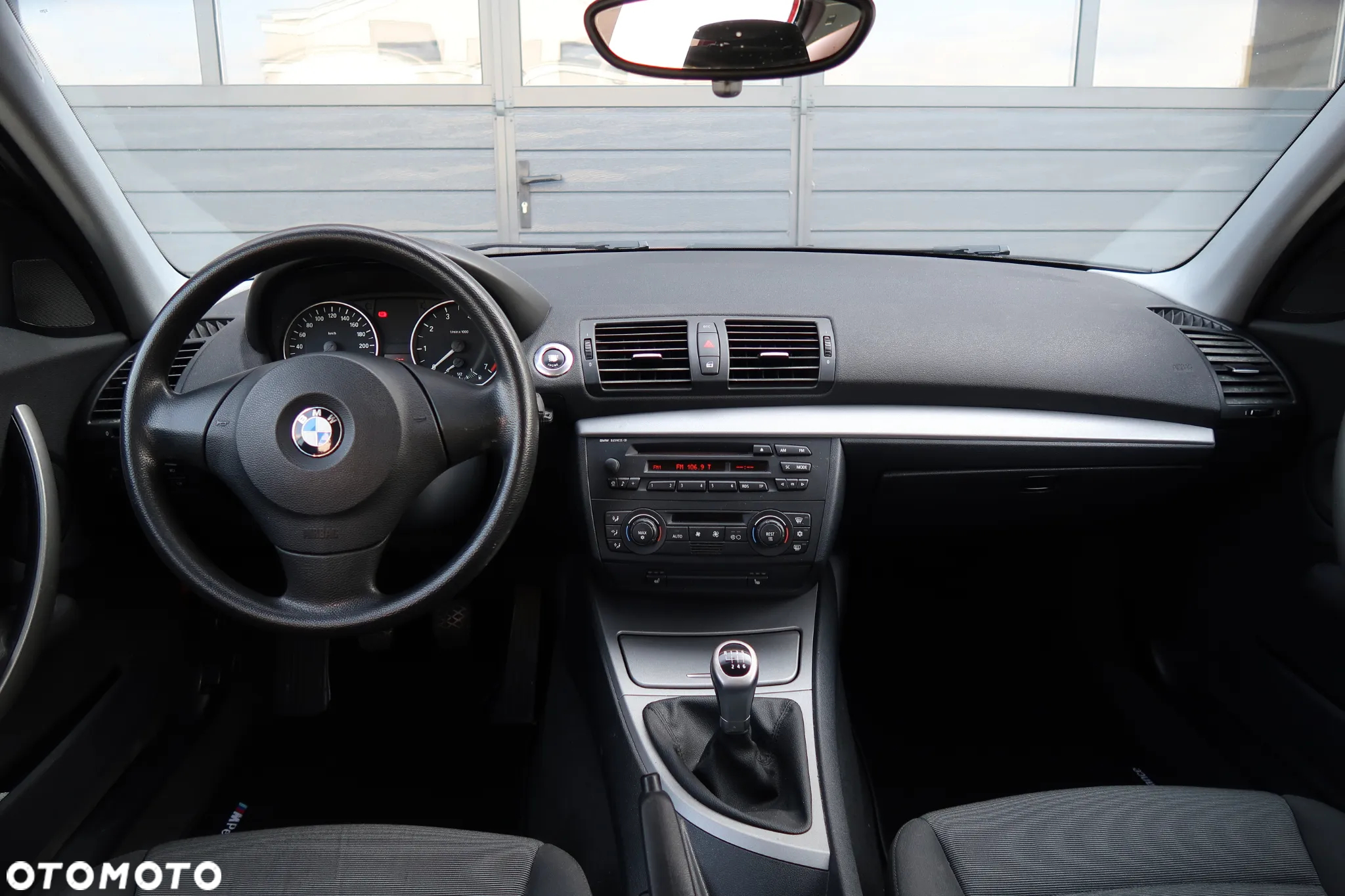 BMW Seria 1 116i - 21