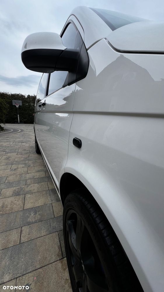 Volkswagen Multivan - 18